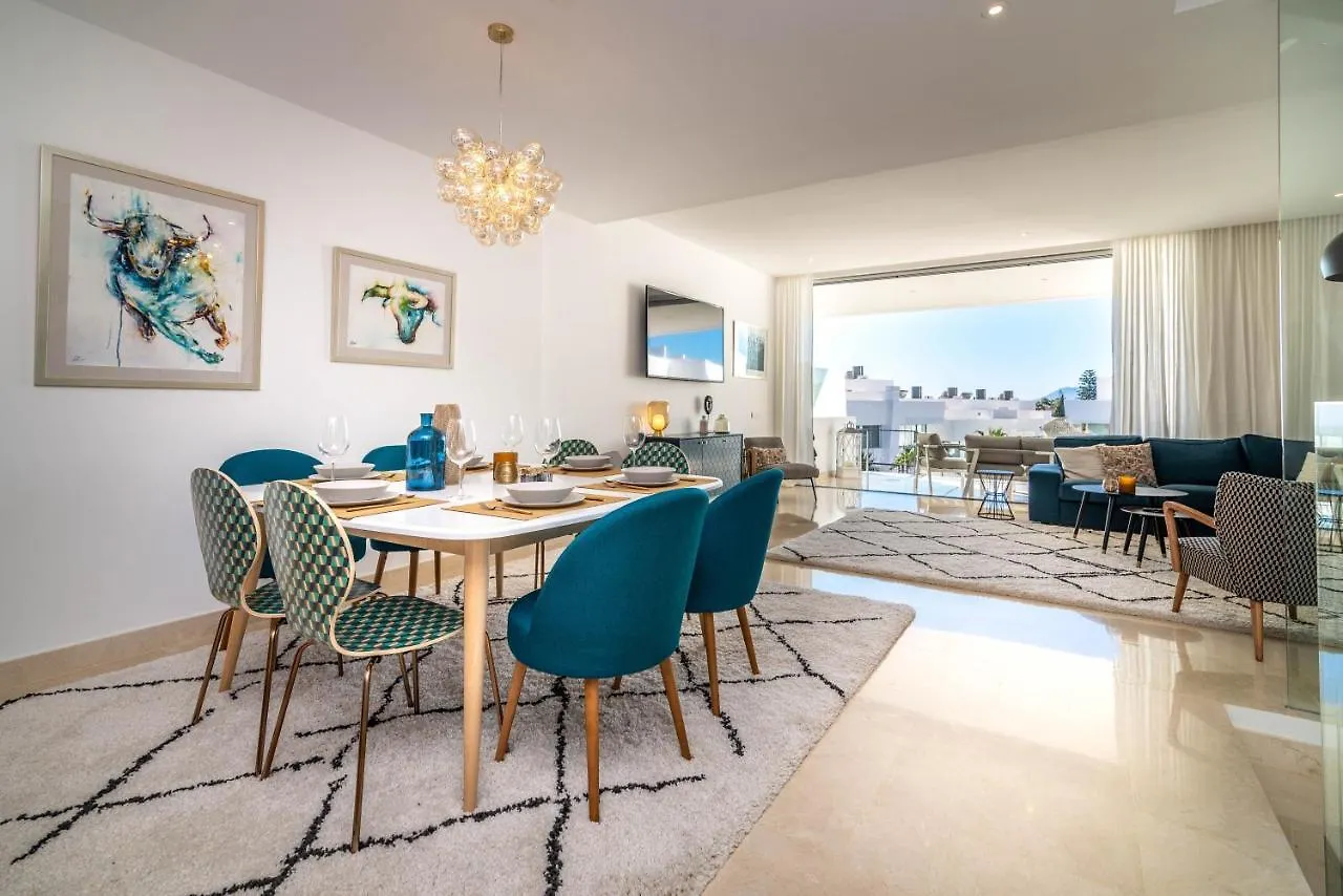 Casa Isabel: Luxury Condo with Private Infinity Pool Marbella 0*,