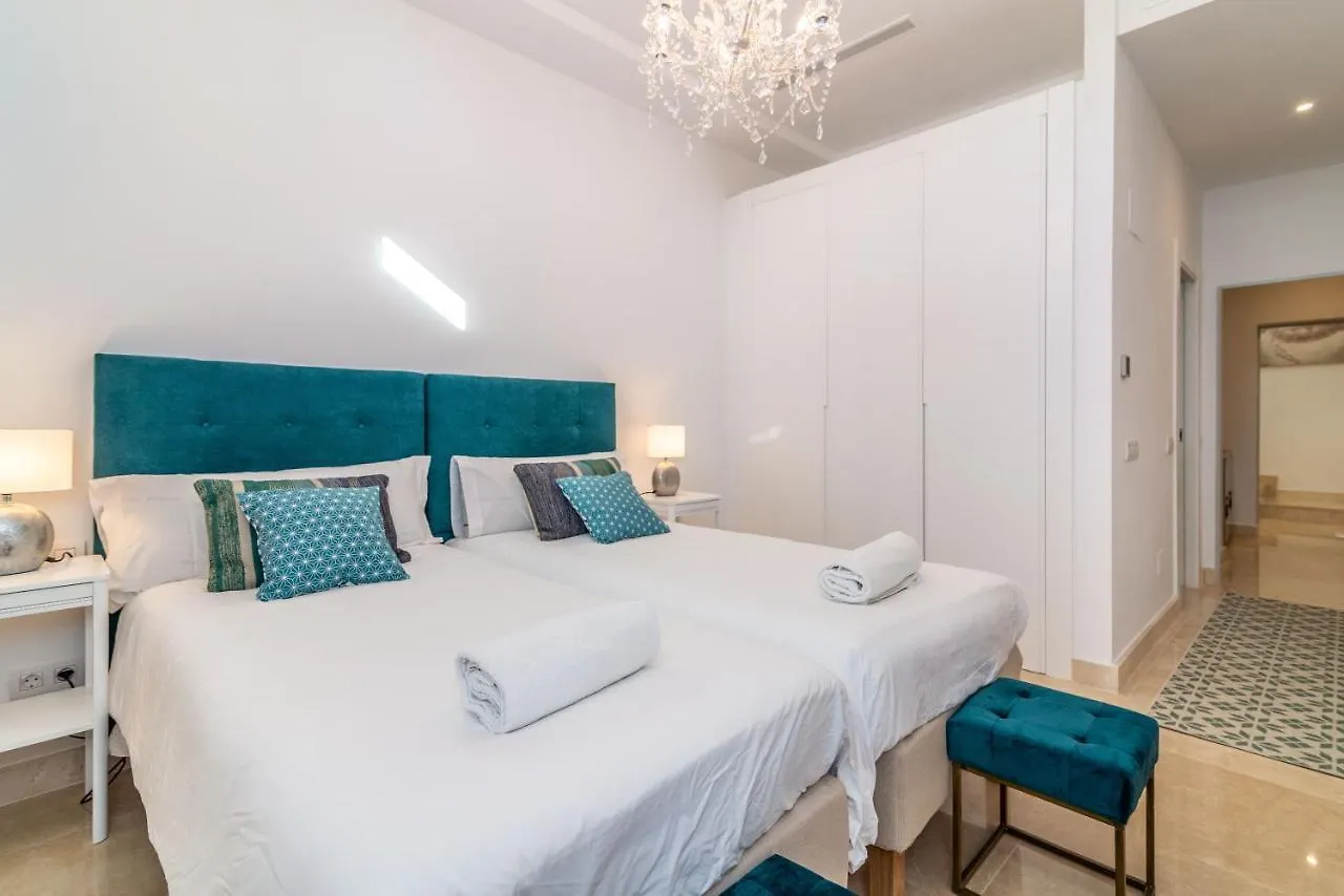 Casa Isabel: Luxury Condo with Private Infinity Pool Marbella 0*,  Spain