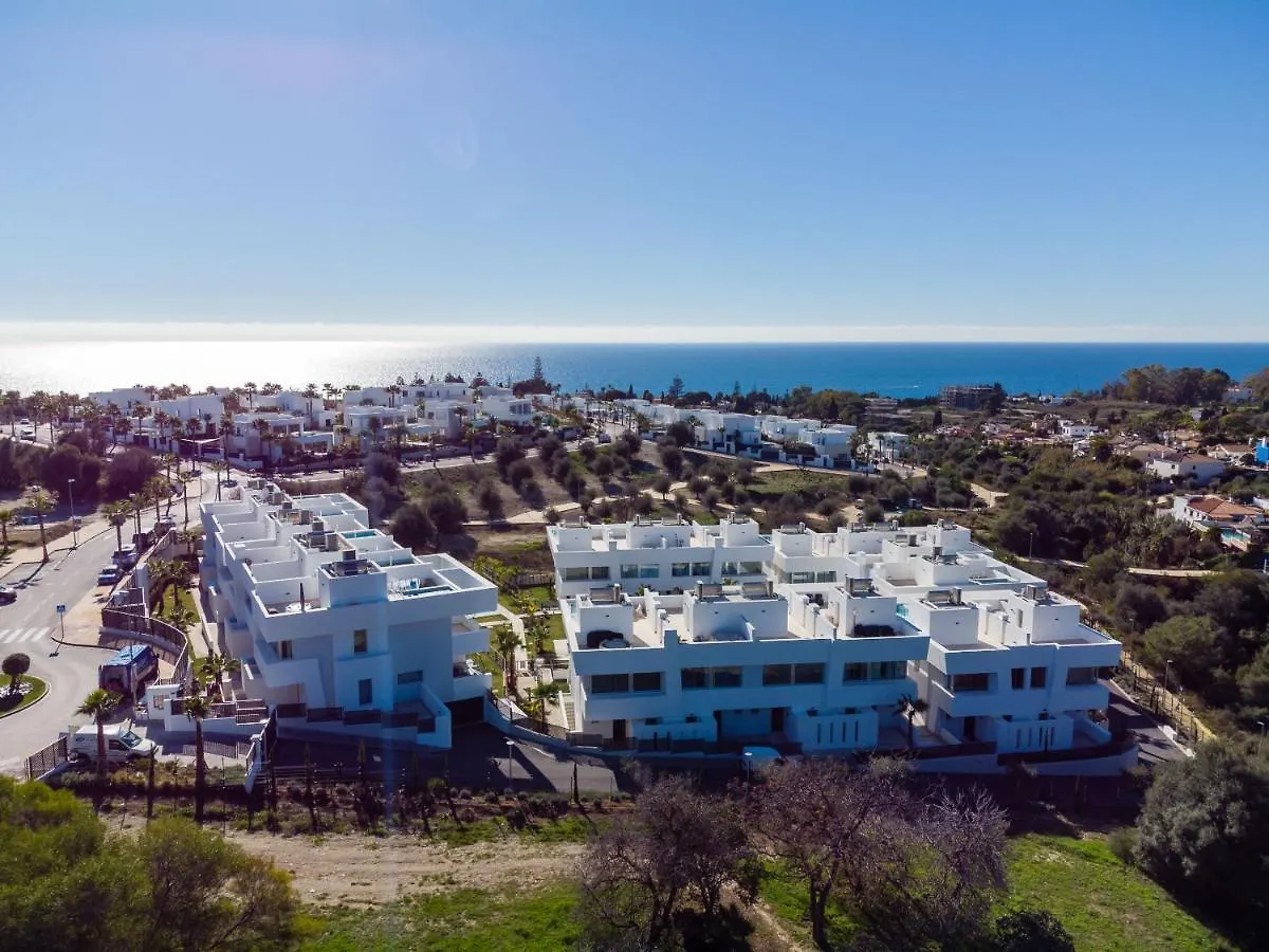 Casa Isabel: Luxury Condo with Private Infinity Pool Marbella